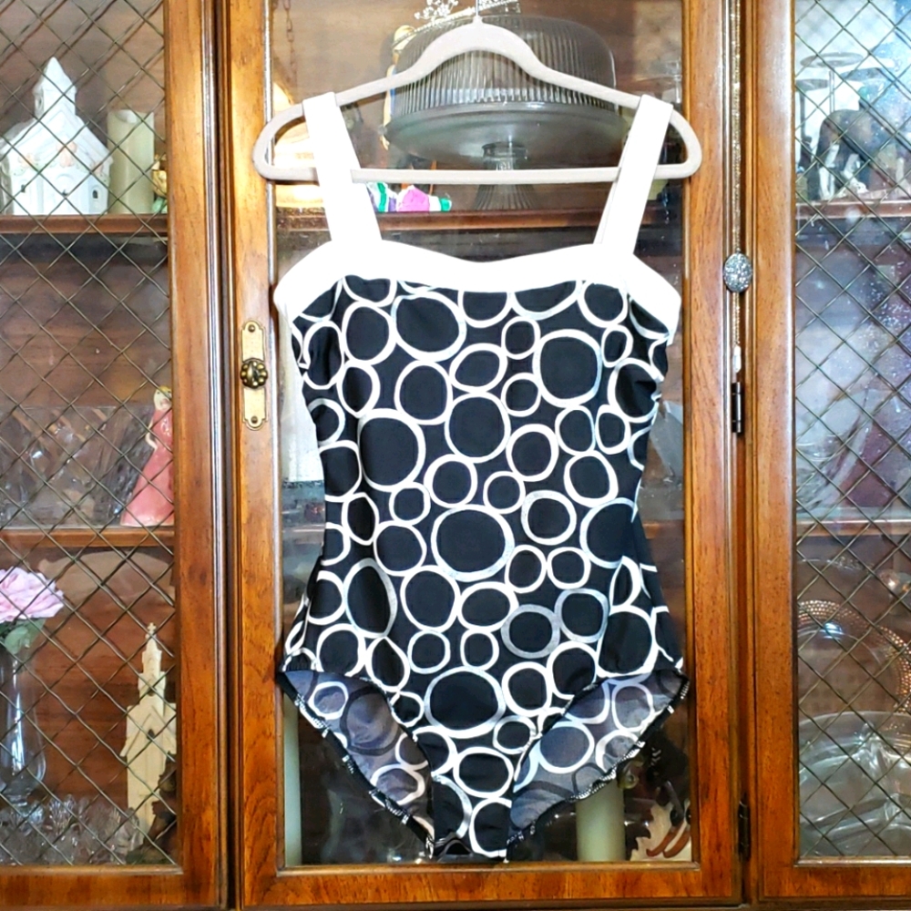 Miraclesuit 8 1 Pc Swim Suit Wear Slimming Bubbles